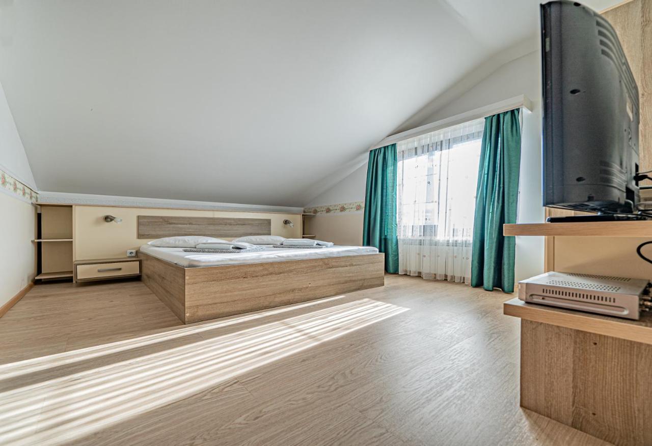 Pension Onix Vienna Airport 호텔 Maria Ellend 외부 사진